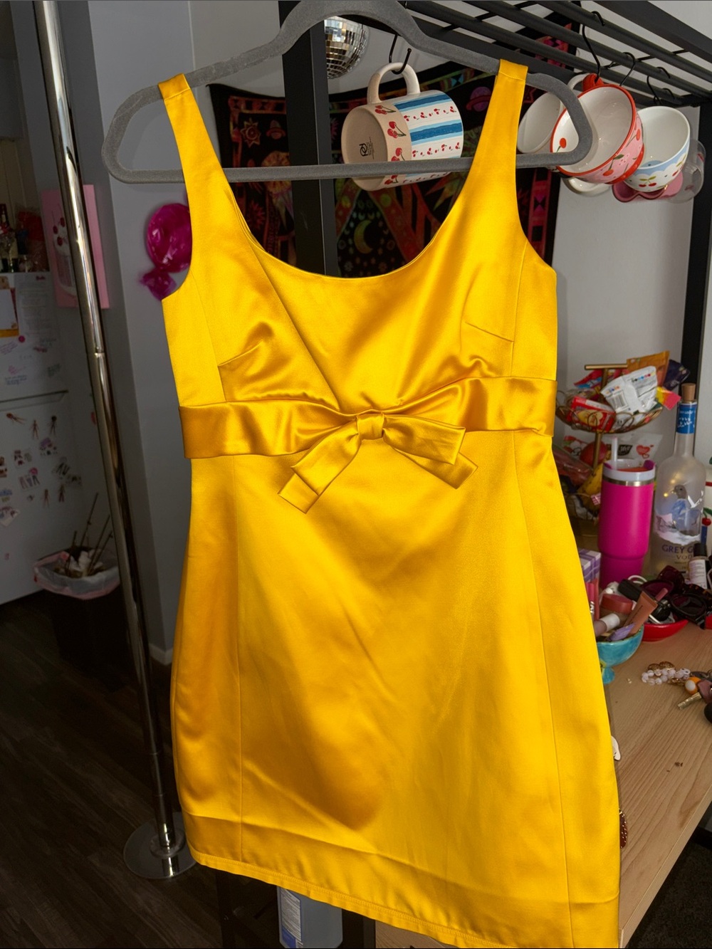 Coach Runway 2025 Yellow Satin Sleeveless Bow-Accent Dress